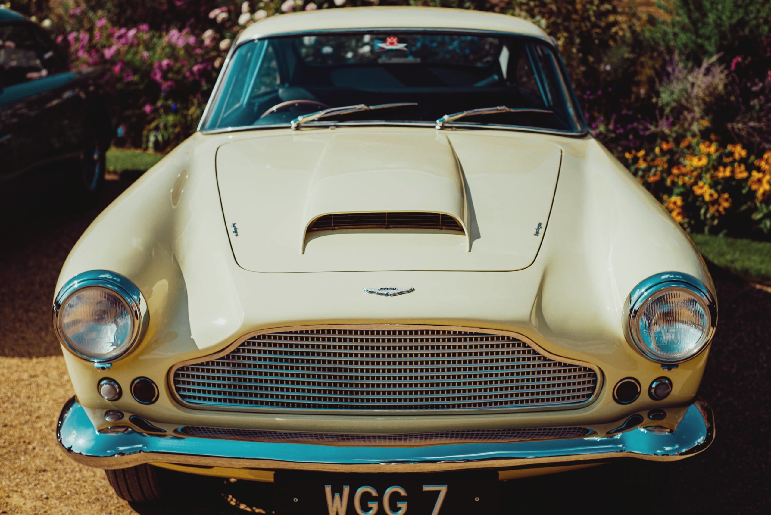 Aston Martin DB4