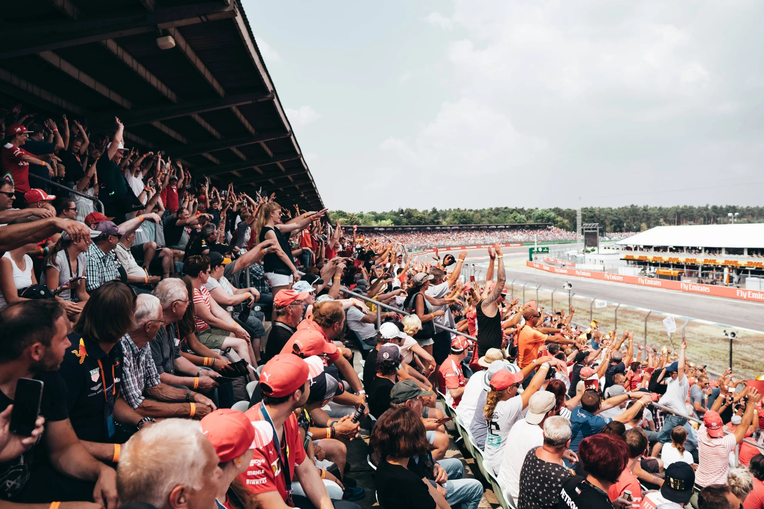 Comment devenir commissaire de course ? La mission parfaite pour les passionnés